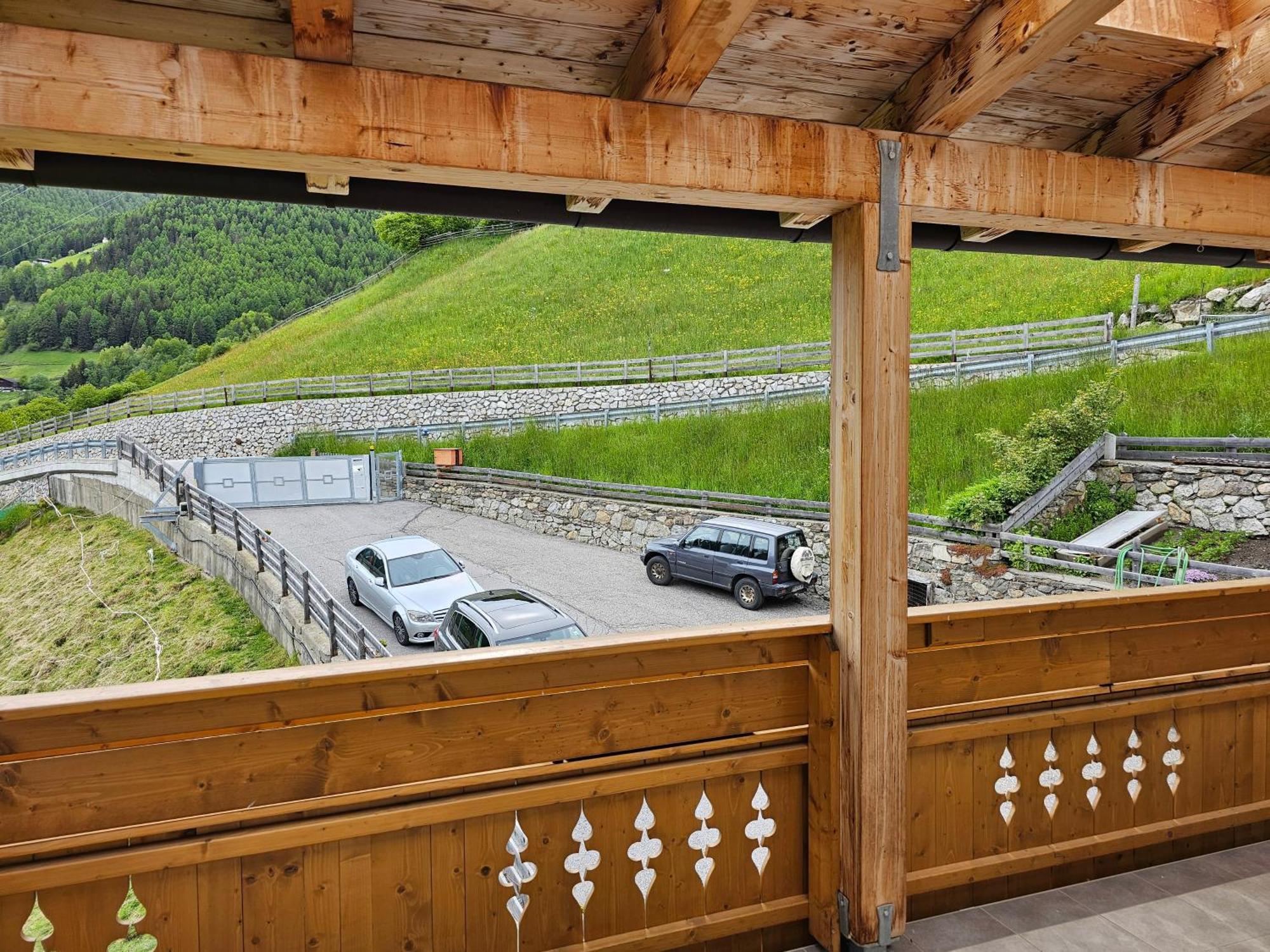 Alpenblick Lodge Tscholl Martello Exterior photo